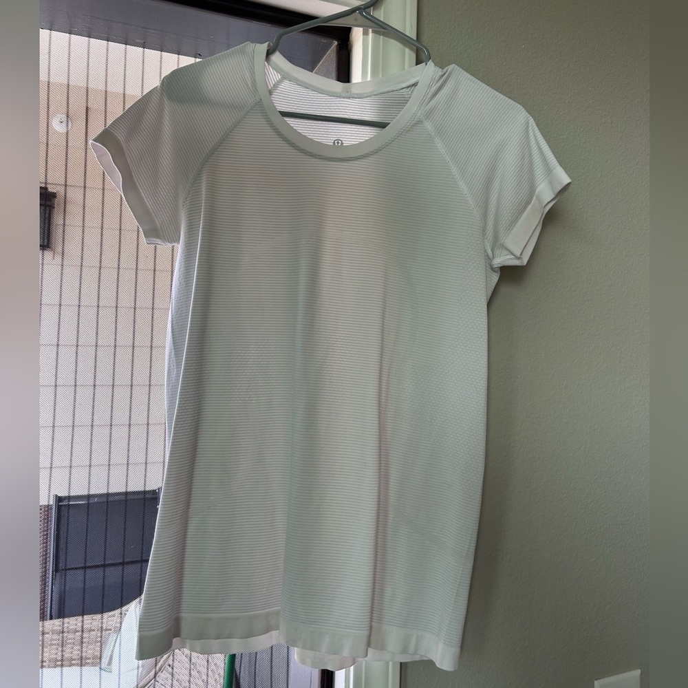 Lululemon Swiftly Tech Short-Sleeve Tee